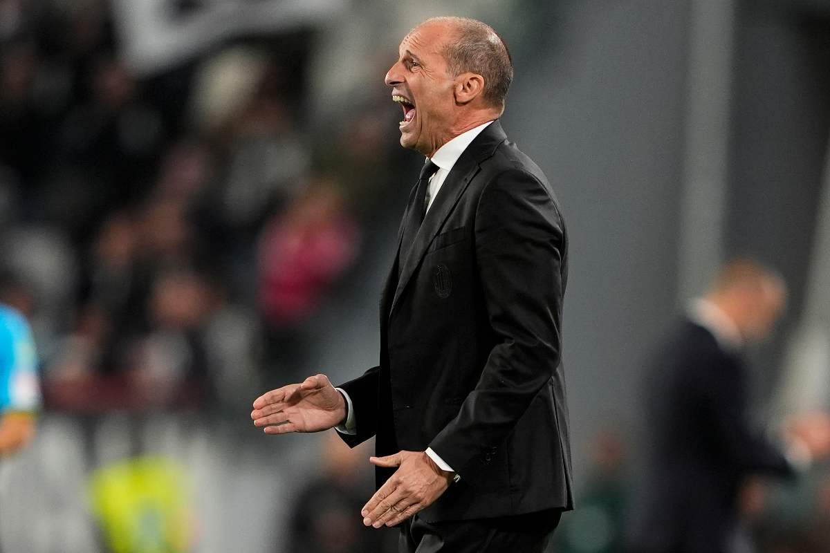 Allegri a bordo campo
