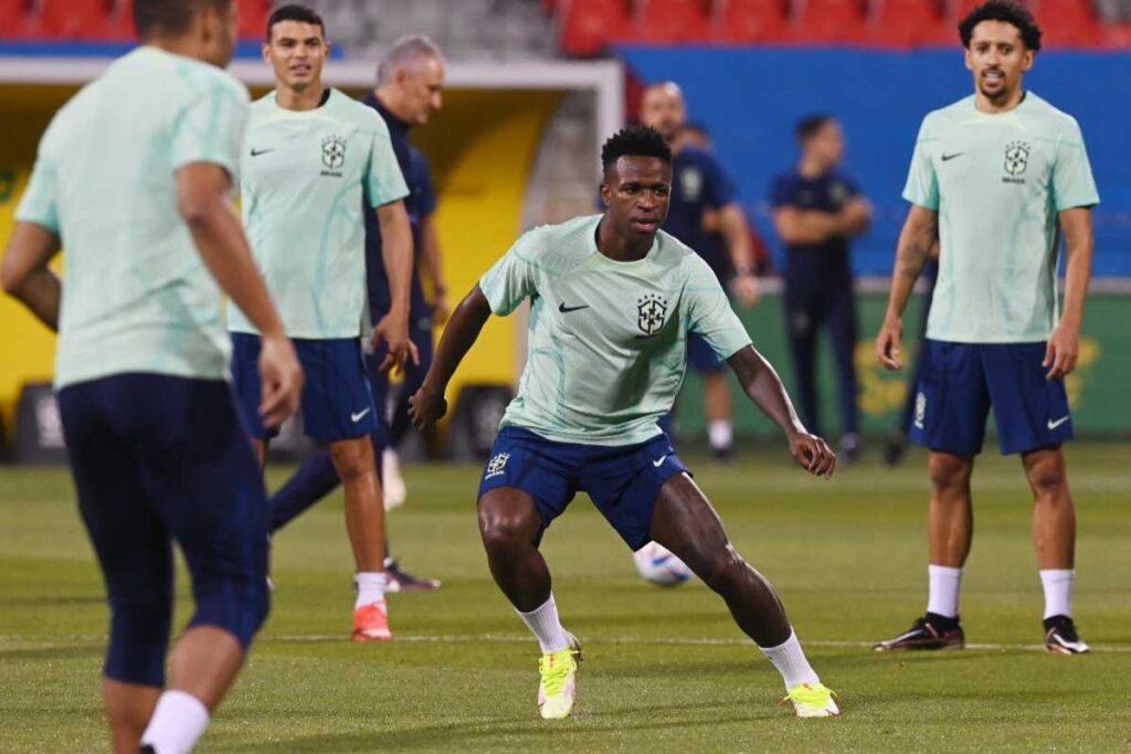 I giocatori del Brasile in allenamento