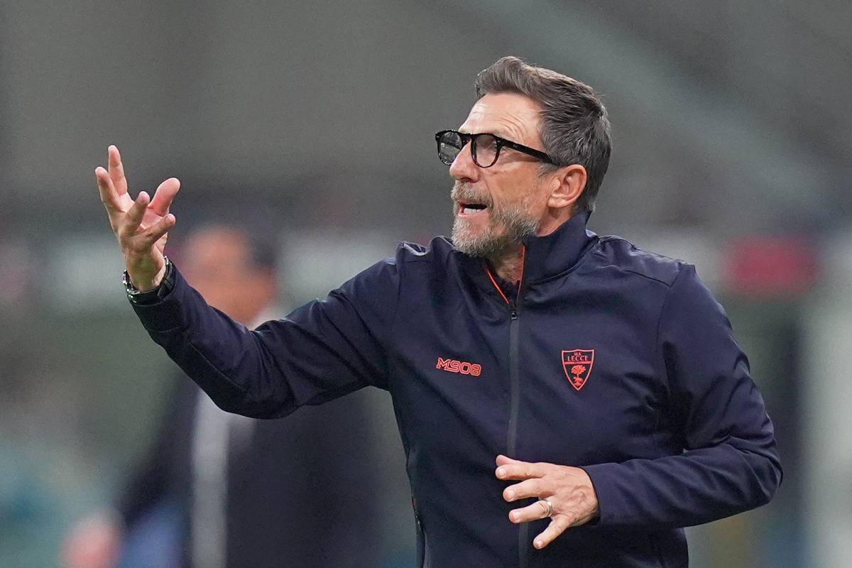 Eusebio Di Francesco durante una partita del Lecce contro il Milan (LaPresse) - FiorentinaUno.com