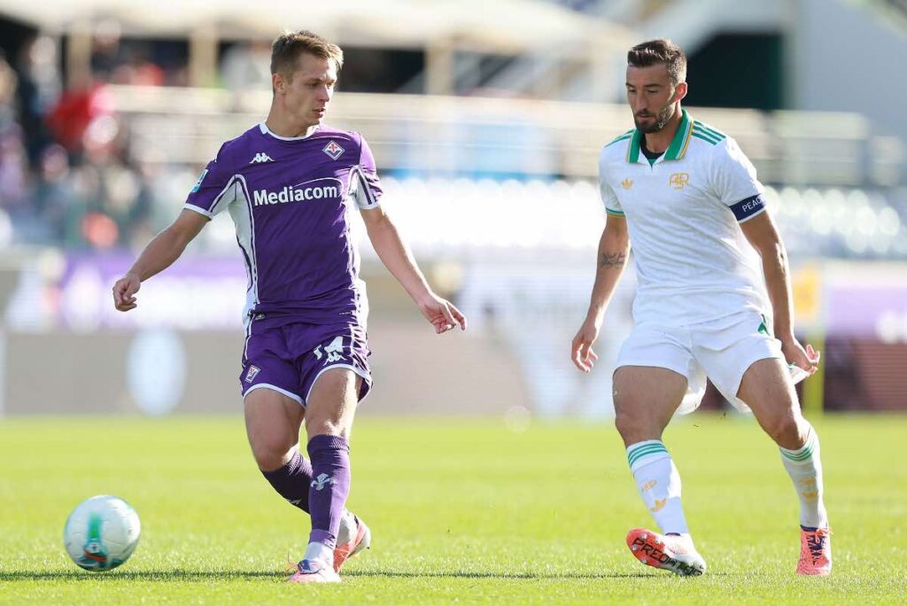 Hans Nicolussi Caviglia affronta Bryan Cristante (OneFootball) - FiorentinaUno.com