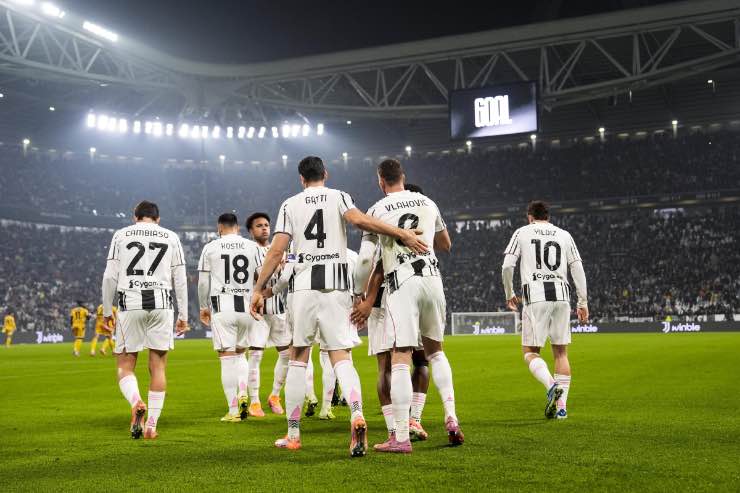 I giocatori della Juventus festeggiano dopo un gol (LaPresse) - FiorentinaUno.com