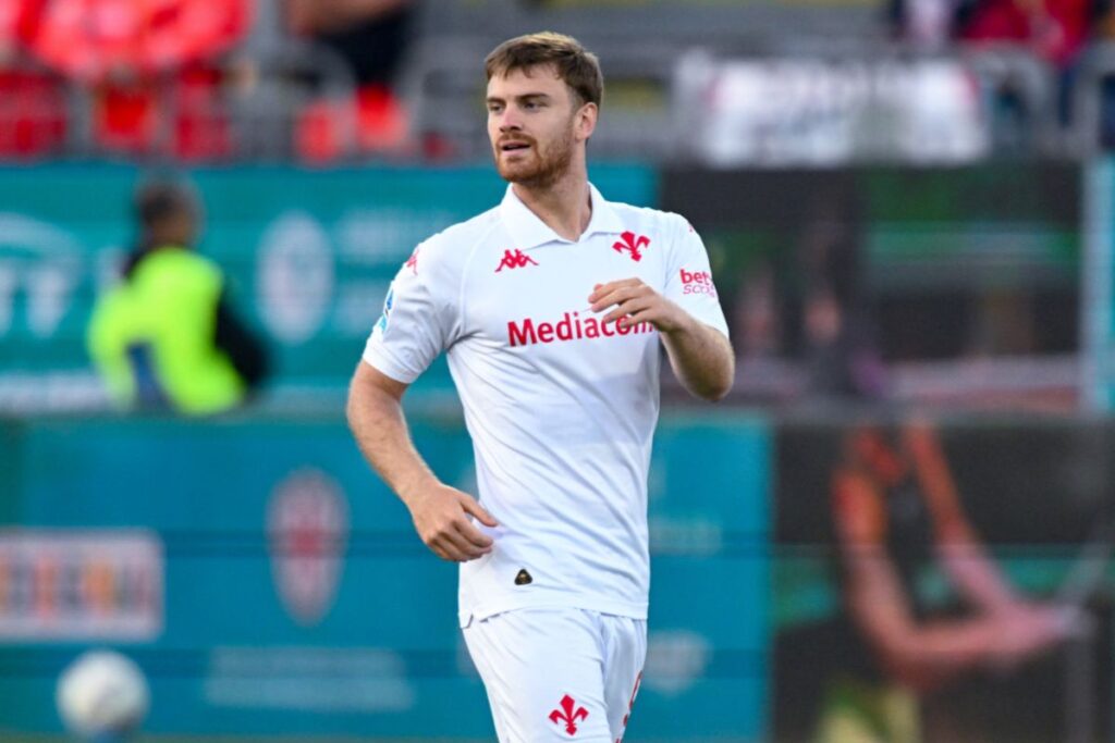 Lucas Beltran in campo con la Fiorentina (LaPresse) - FiorentinaUno.com