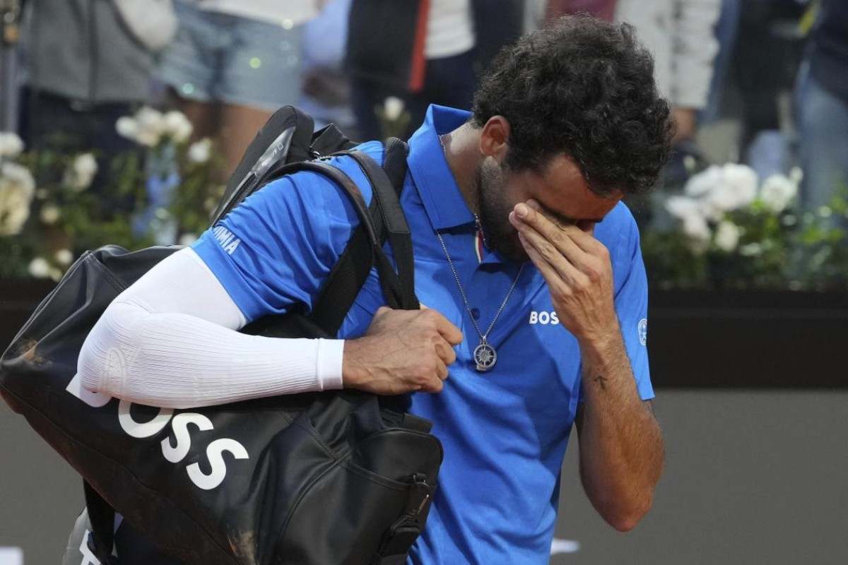 Matteo Berrettini disperato dopo il ritiro a Roma
