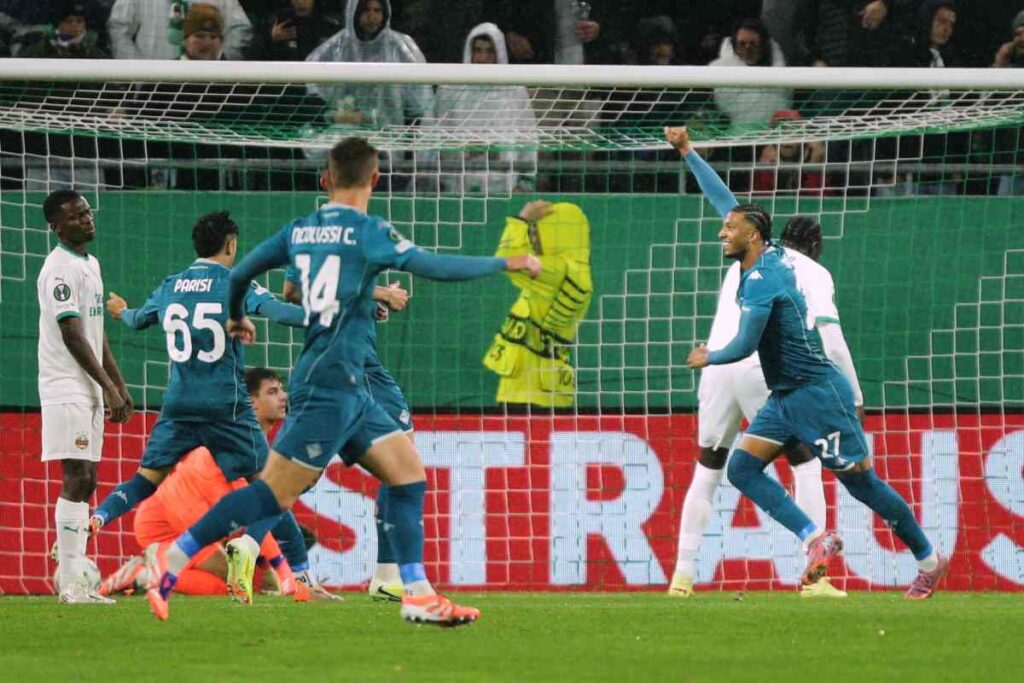 Cher Ndour esulta per il gol segnato al Rapid Vienna in Conference League (LaPresse) - FiorentinaUno.com