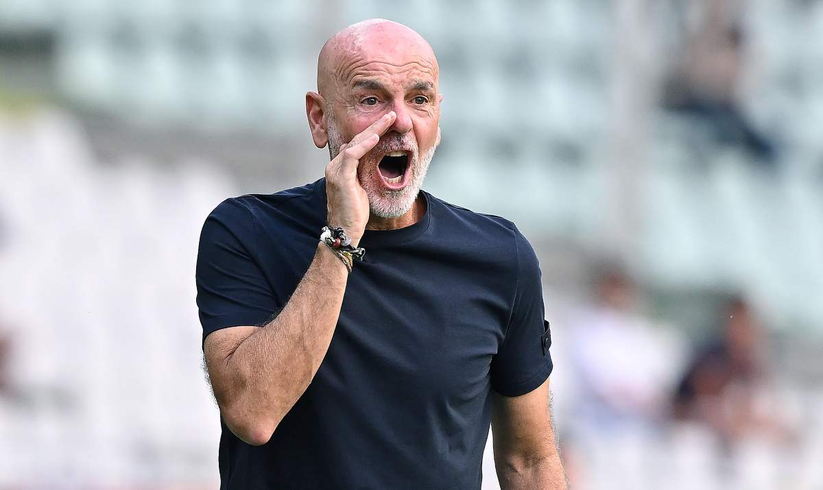 Pioli che urla in campo