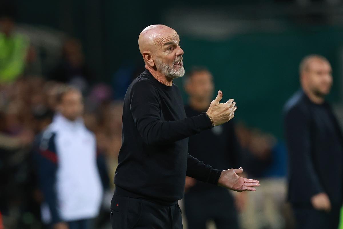 Stefano Pioli a bordocampo al Franchi (OneFootball) - FiorentinaUno.com