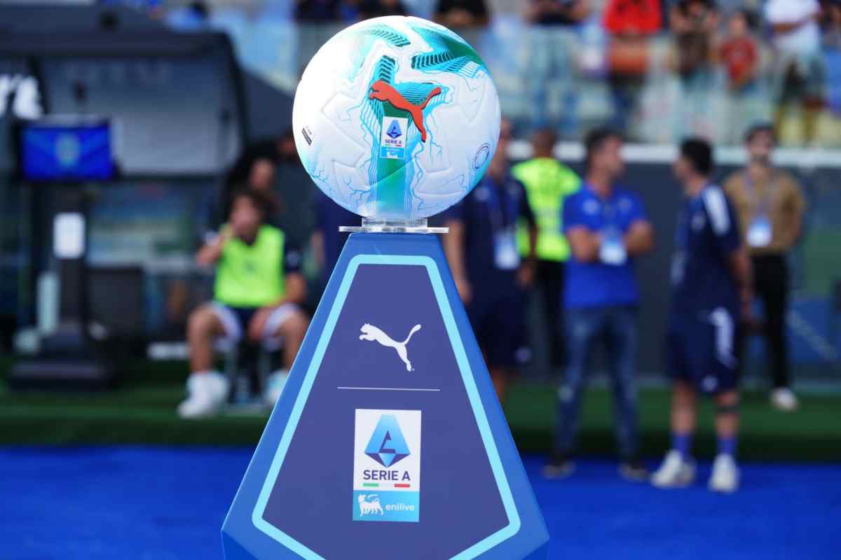 jene-stephaniuk-lkmGeyLItrw-unsplash-ls Il pallone della Serie A