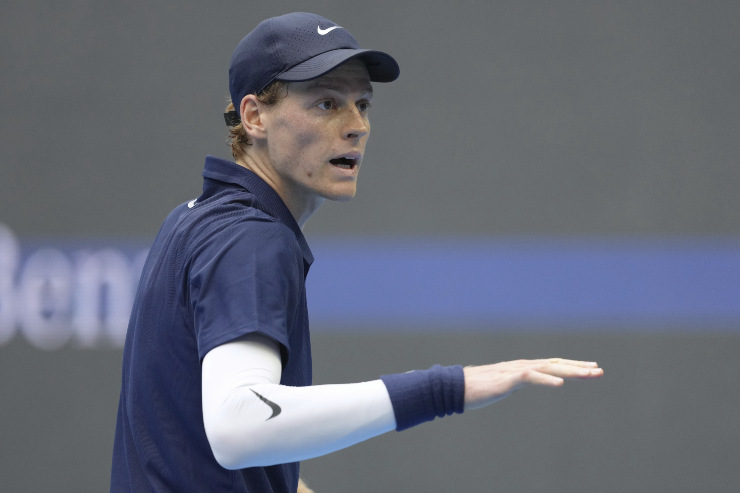 Jannik Sinner impegnato a Vienna