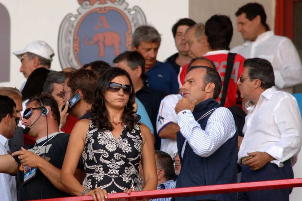 Lacrime dei tifosi in tribuna