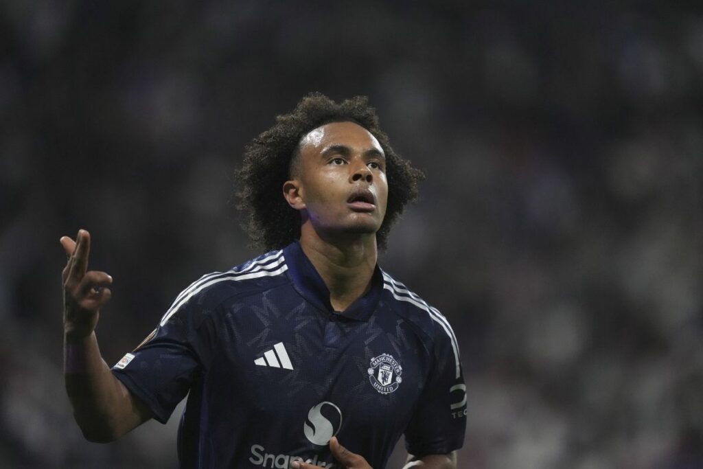 L'attaccante del Manchester United, Joshua Zirkzee