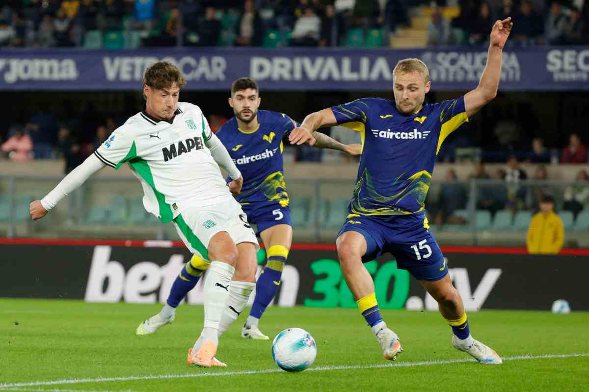 Pinamonti con la maglia del Sassuolo