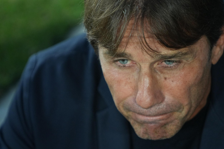 L'allenatore partenopeo Antonio Conte