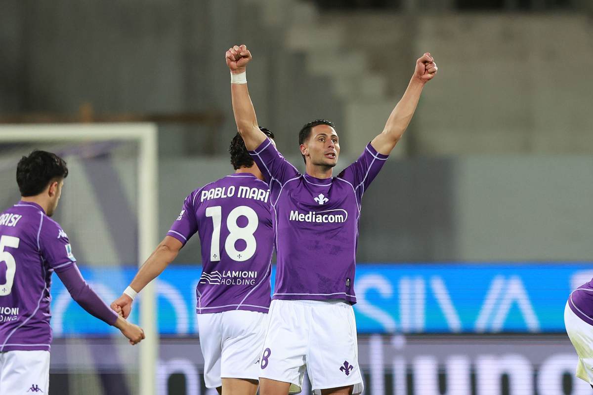 Rolando Mandragora esulta dopo il gol segnato in Fiorentina-Juventus (OneFootball) - FiorentinaUno.com