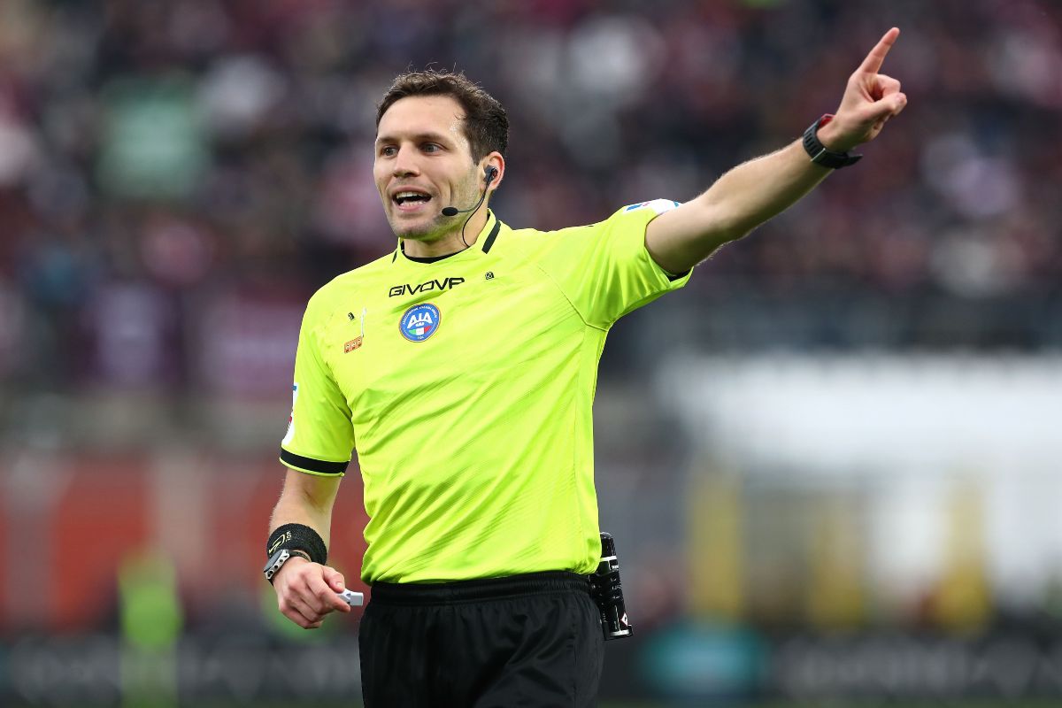 L'arbitro Matteo Marcenaro dirige Como-Torino (OneFootball) - FiorentinaUno.com