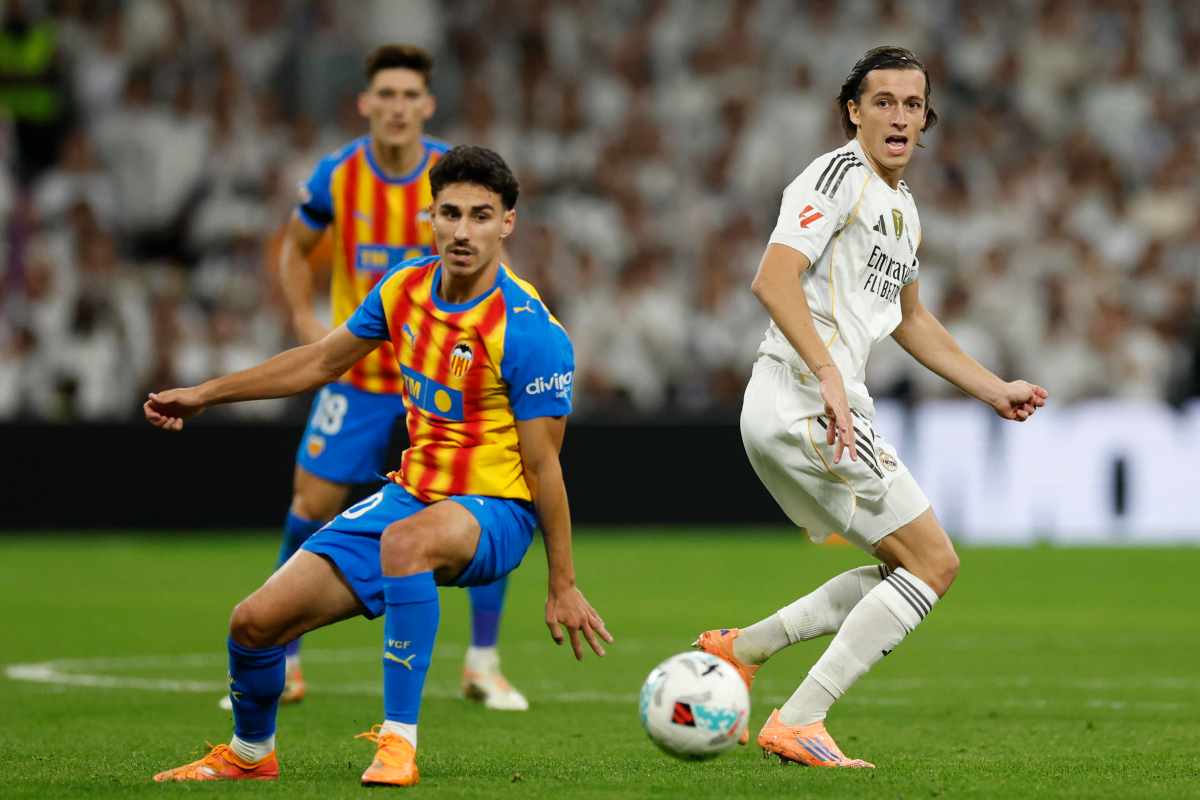 I giocatori del Valencia contro il Real