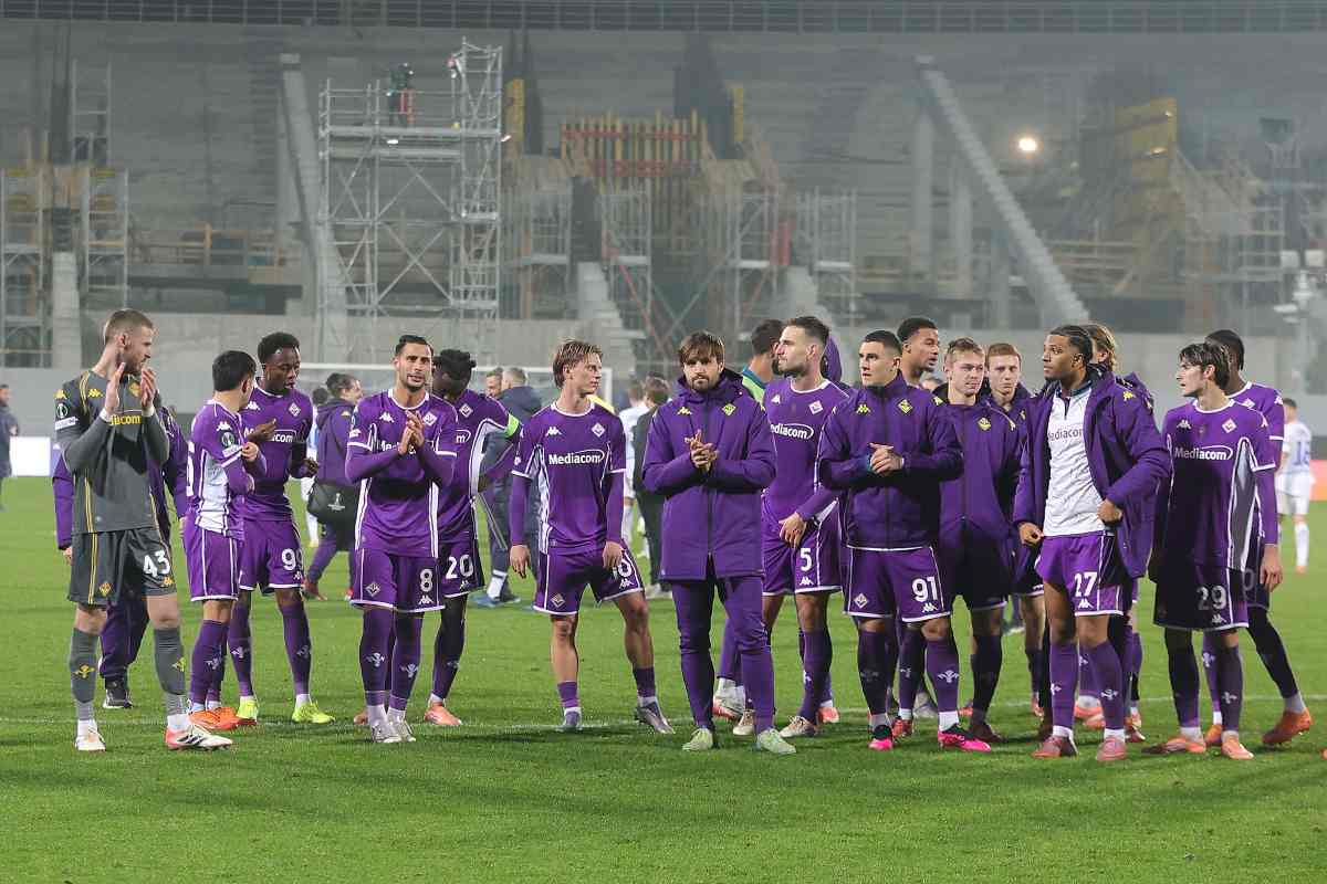 Giocatori della Fiorentina al termine di una partita (OneFootball) - FiorentinaUno.com