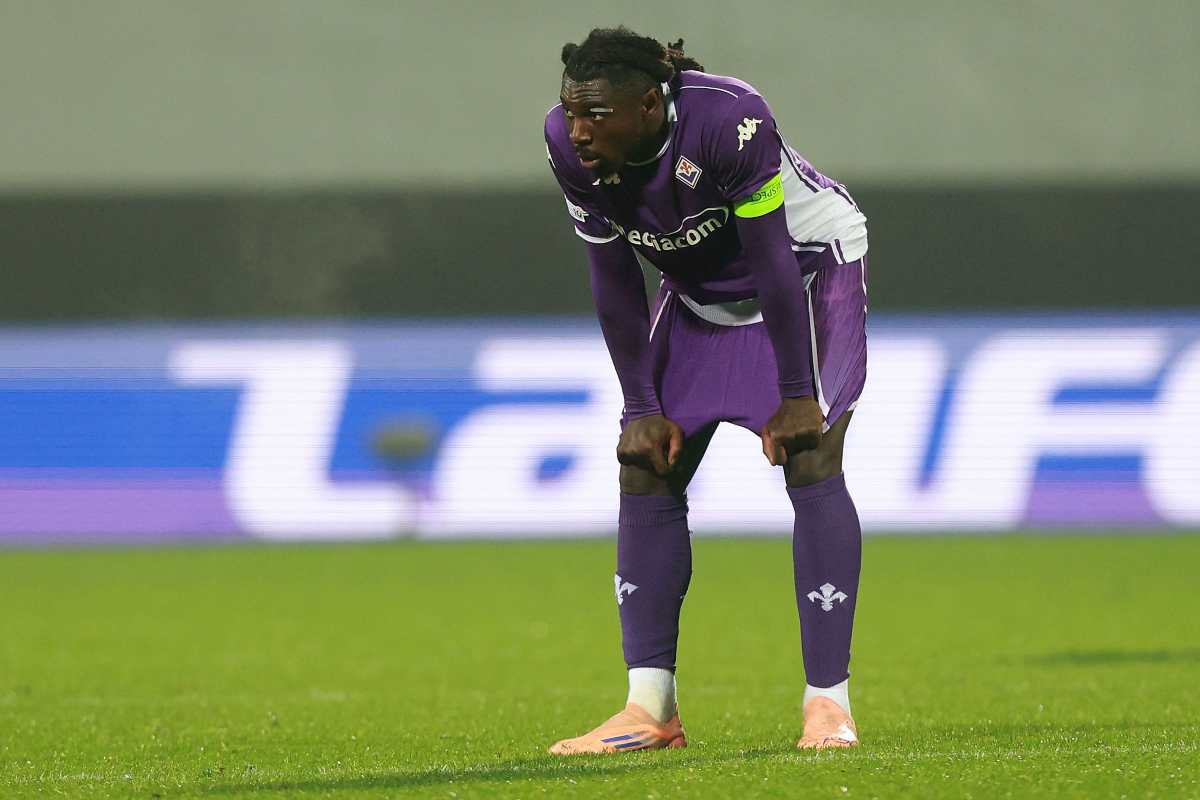 L'attaccante della Fiorentina Mosie Kean in campo al Franchi (OneFootball) - FiorentinaUno.com 