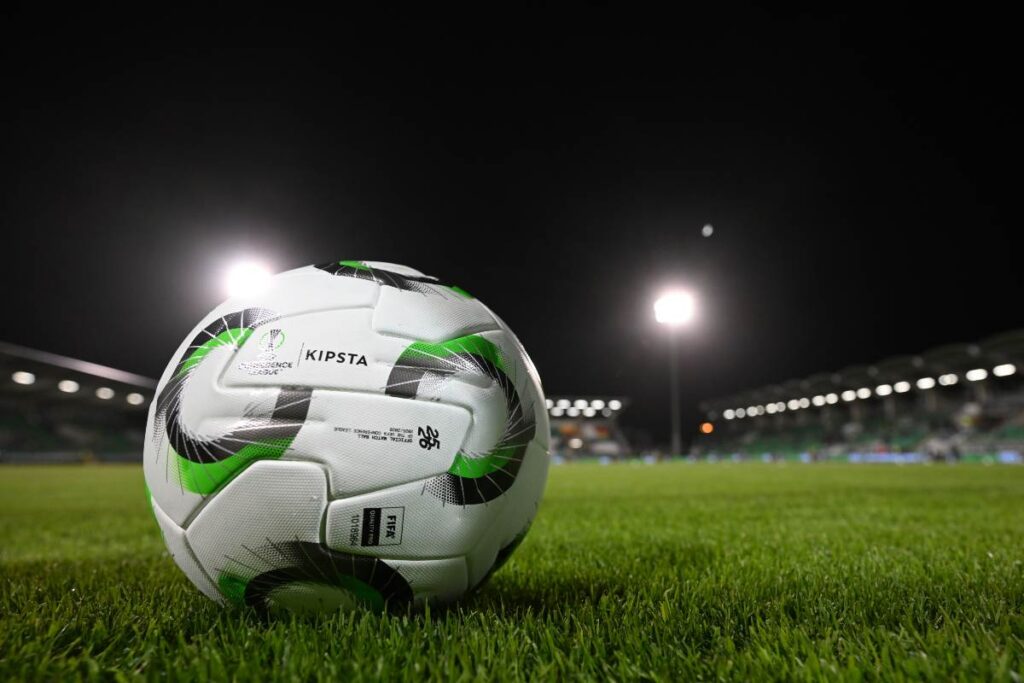 Pallone della Conference League (OneFootball) - FiorentinaUno.com