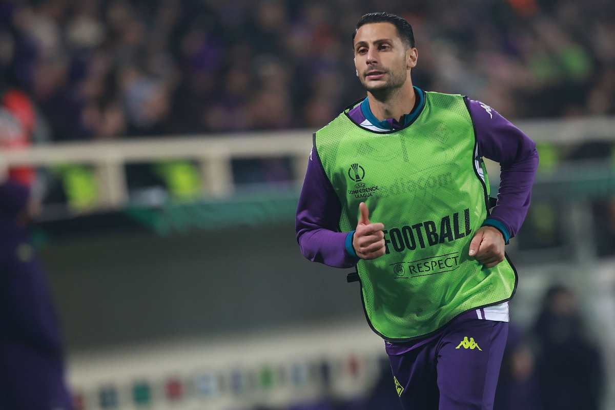 Rolando Mandragora effettua il riscaldamento prepartita al Franchi (OneFootball) - FiorentinaUno.com 