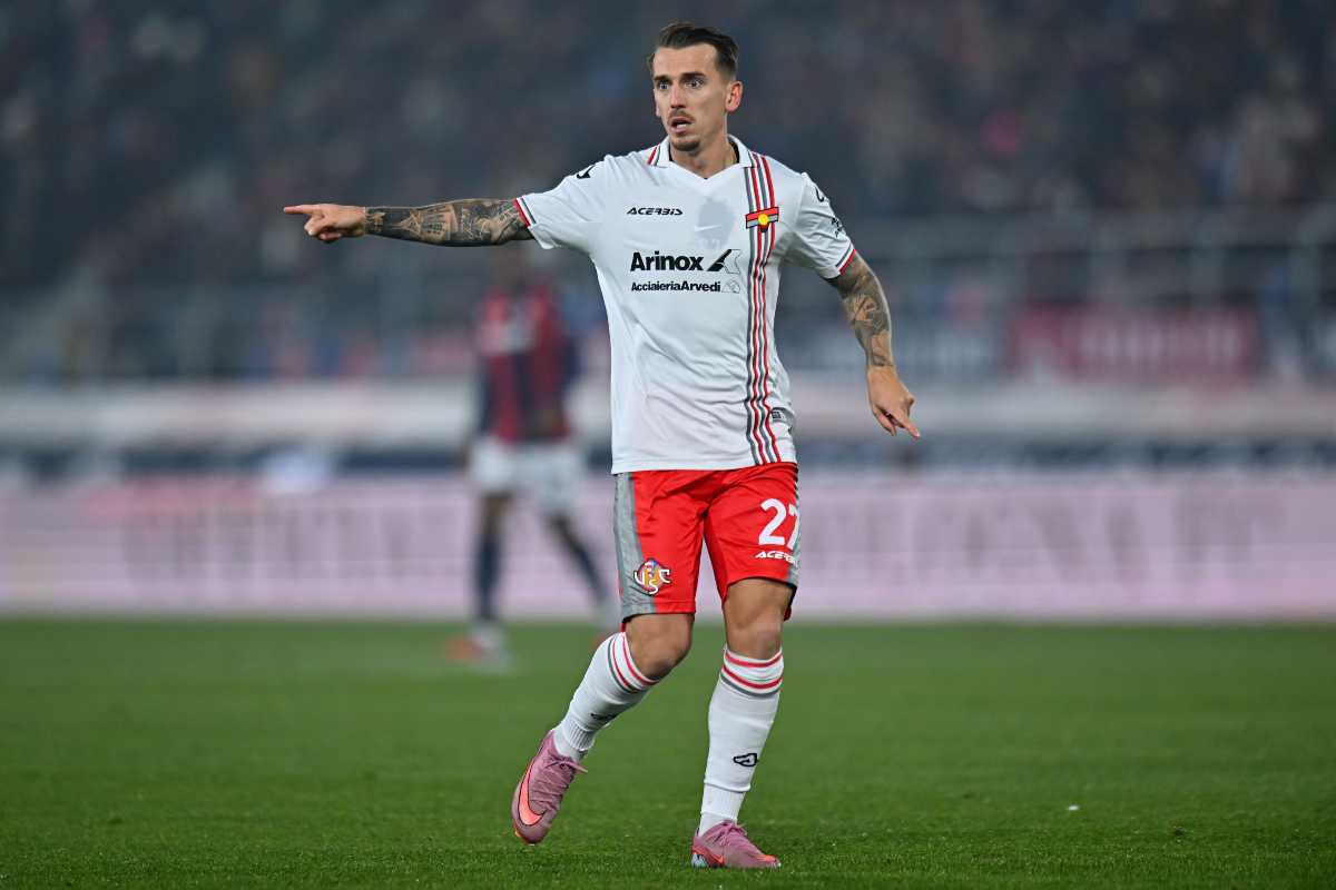 Jari Vandeputte in campo con la Cremonese in Serie A (OneFootball) - FiorentinaUno.com 