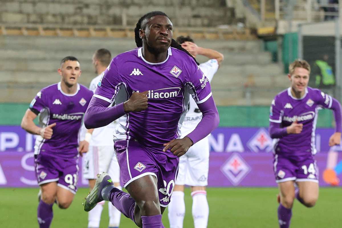 Moise Kean esulta dopo il gol segnato in Fiorentina-Cremonese (OneFootball) - FiorentinaUno.com