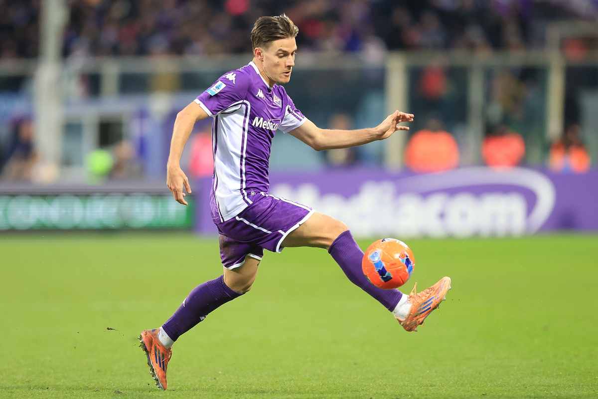 Nicolò Fagioli in campo durante Fiorentina-Cremonese (OneFootball) - FiorentinaUno.com