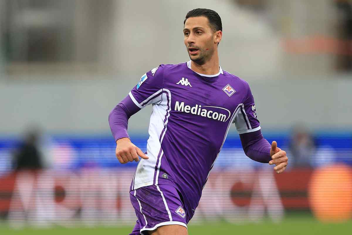 Rolando Mandragora in campo durante Fiorentina-Cremonese (OneFootball) - FiorentinaUno.com 