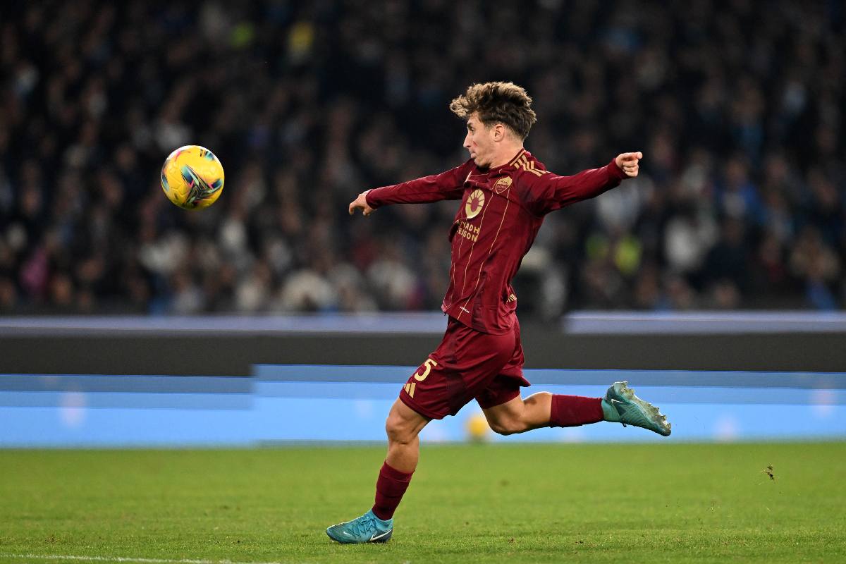 Tommaso Baldanzi in campo durante Napoli-Roma (OneFootball) - FiorentinaUno.com