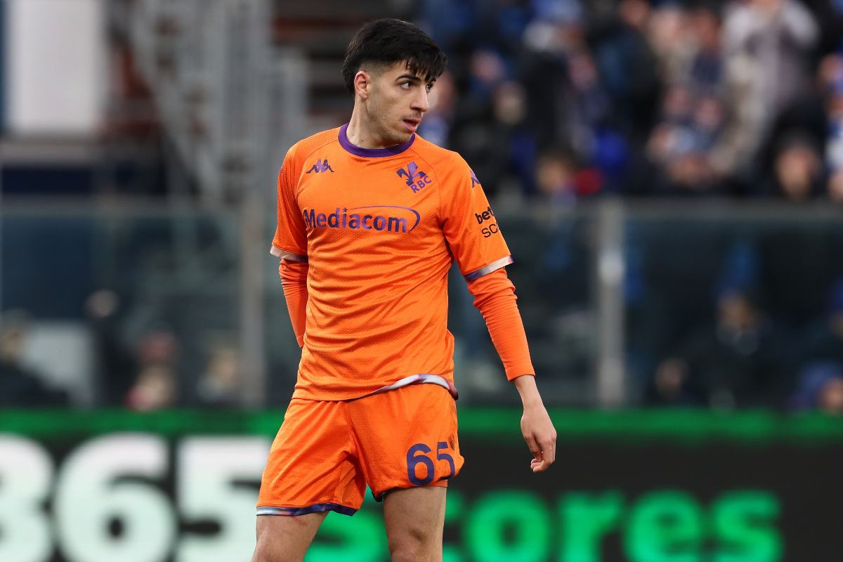 Fabiano Parisi in campo durante Como-Fiorentina (OneFootball) - FiorentinaUno.com