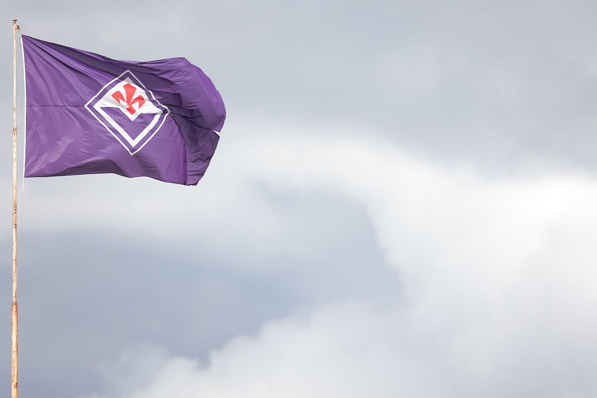 Bandiera della Fiorentina (OneFootball) - FiorentinaUno.com 