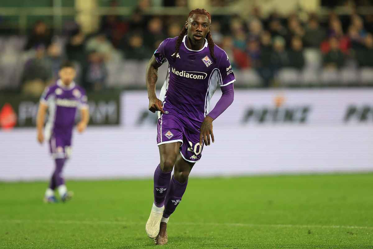 Moise Kean in campo con la Fiorentina (OneFootball) - FiorentinaUno.com