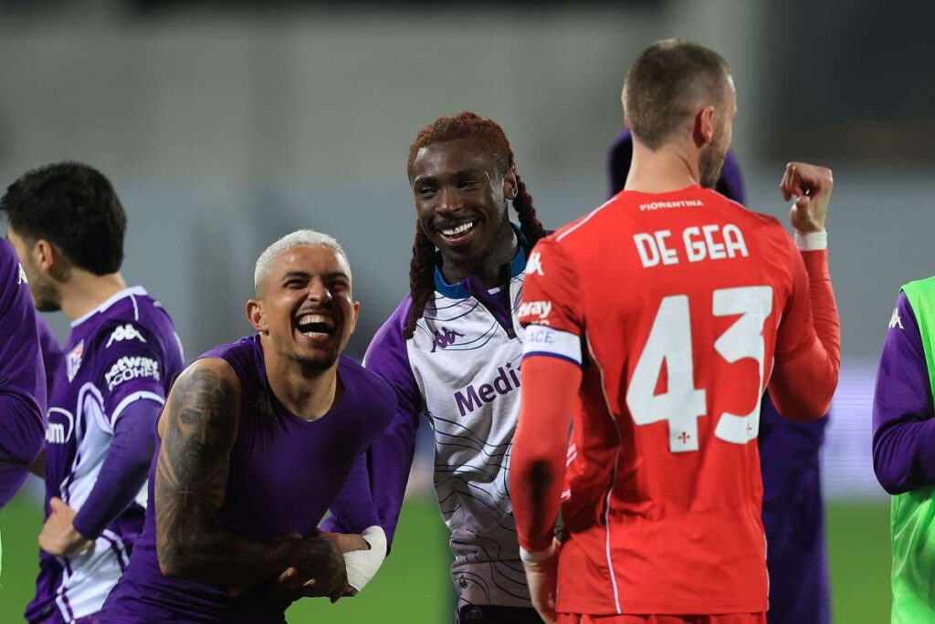 Kean, Dodo e De Gea esultano dopo la vittoria