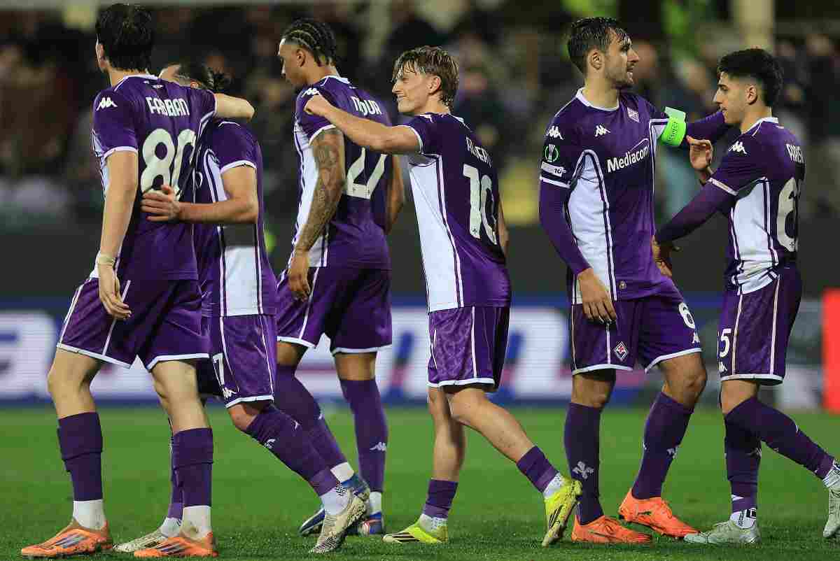 L'esultanza dei giocatori della Viola