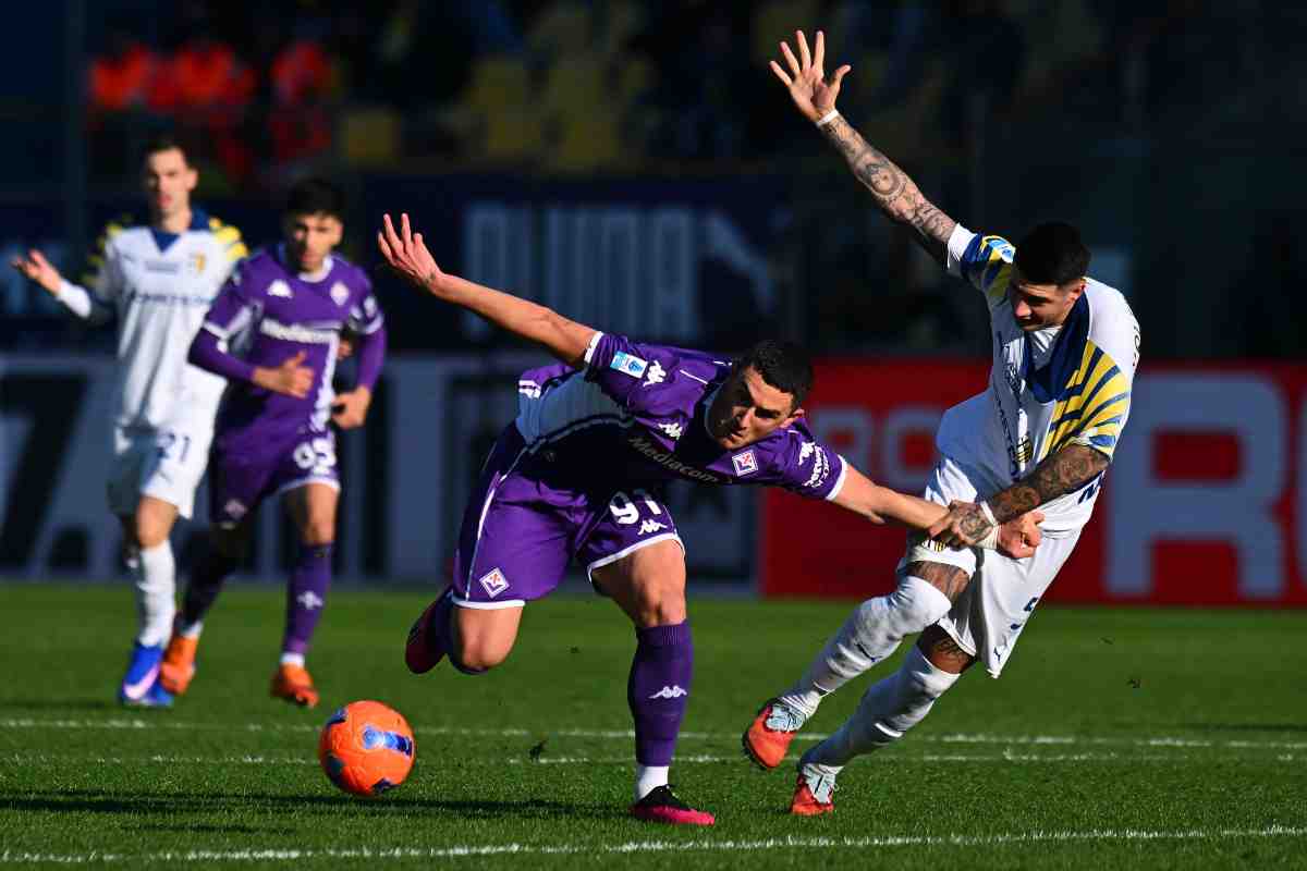 Piccoli a duello con il difensore del Parma