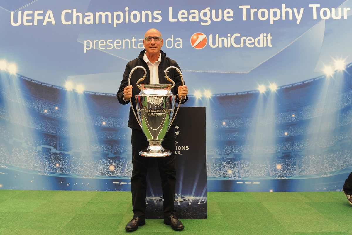 Ciccio Graziani con la Champions in mano