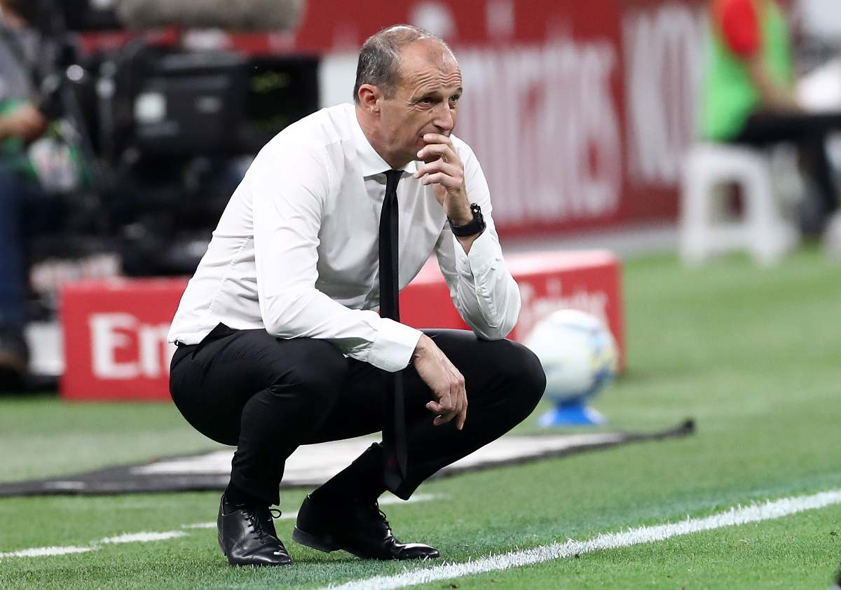 allegri seduto in campo