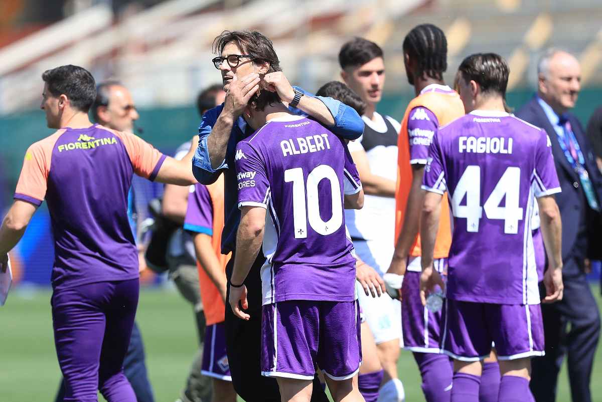 vanoli e i giocatori viola