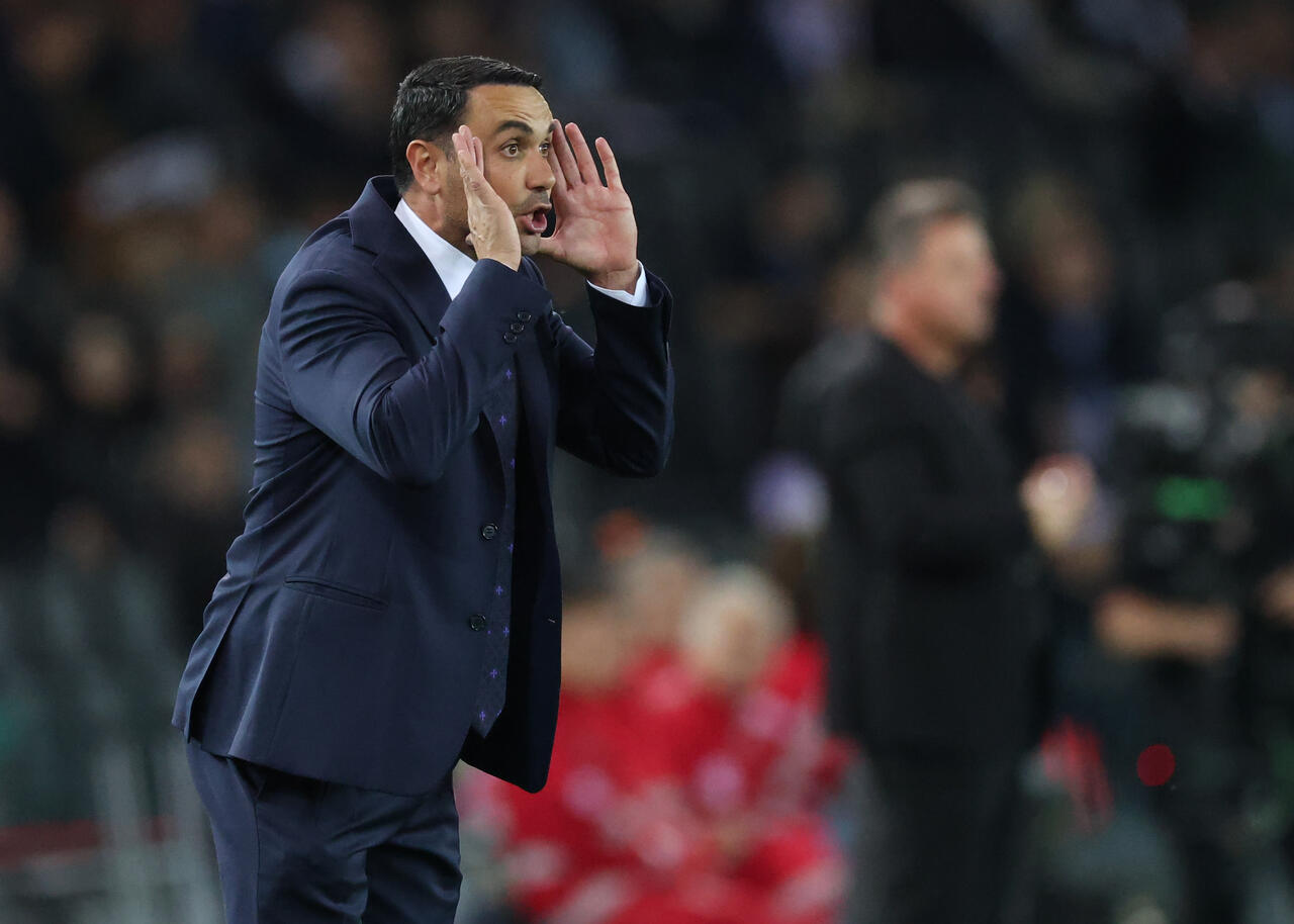 UDINE, ITALY - MAY 25: Fiorentina manager Raffaele Palladino looks on during the Serie A match between Udinese and Fiorentina at Stadio Friuli on May 25, 2025 in Udine